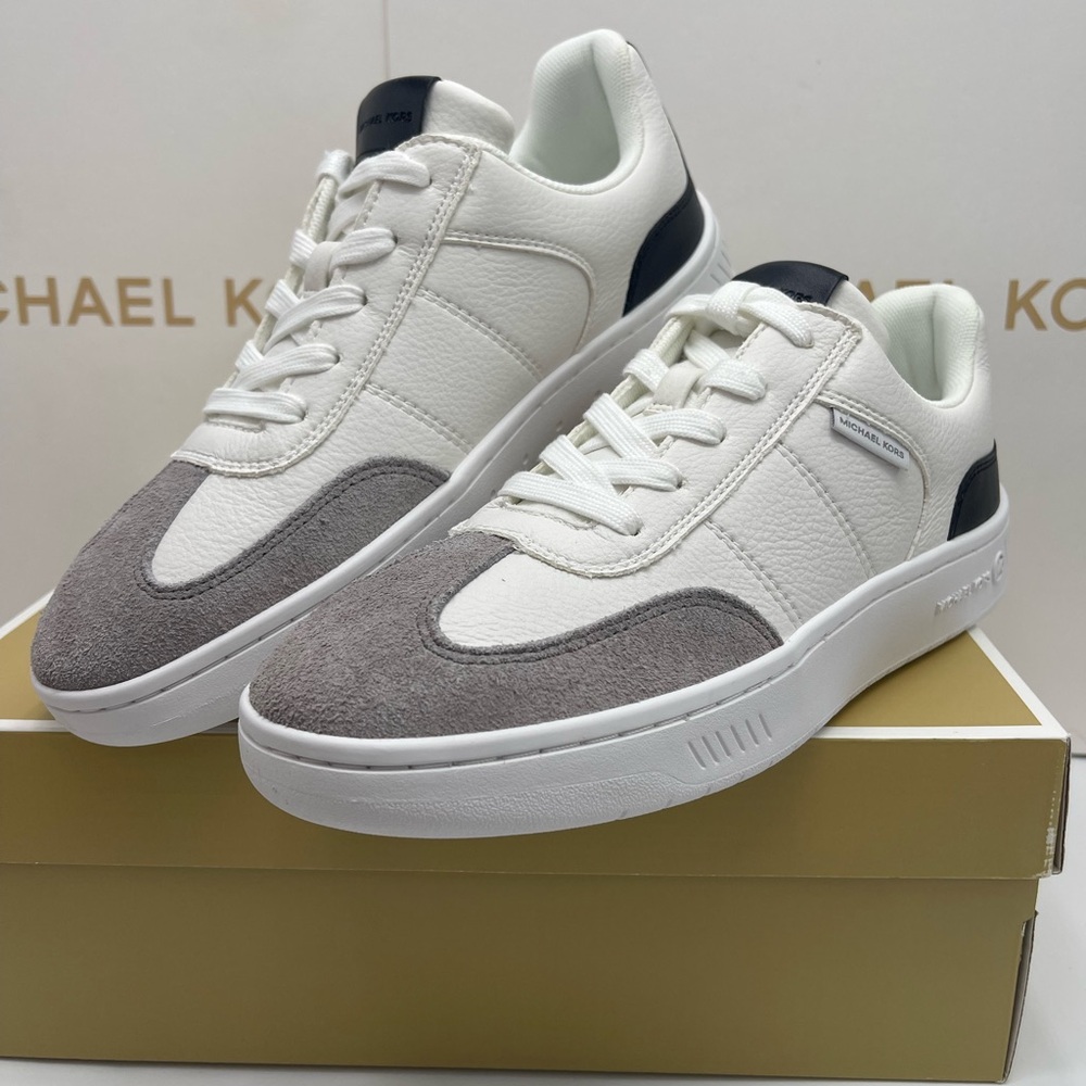 MICHAEL KORS Kai Mixed-Media Sneaker
Kai White
Cream and Gray Casual Sneakers - Picture 9 of 16